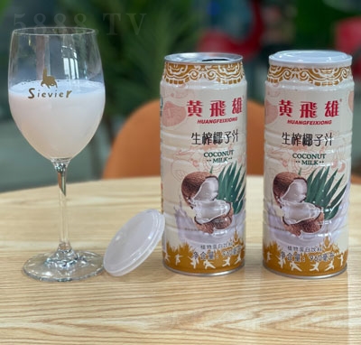黄�w雄生榨椰子汁960ml